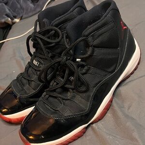 Jordan 11 retro bred. size 10.5 men’s